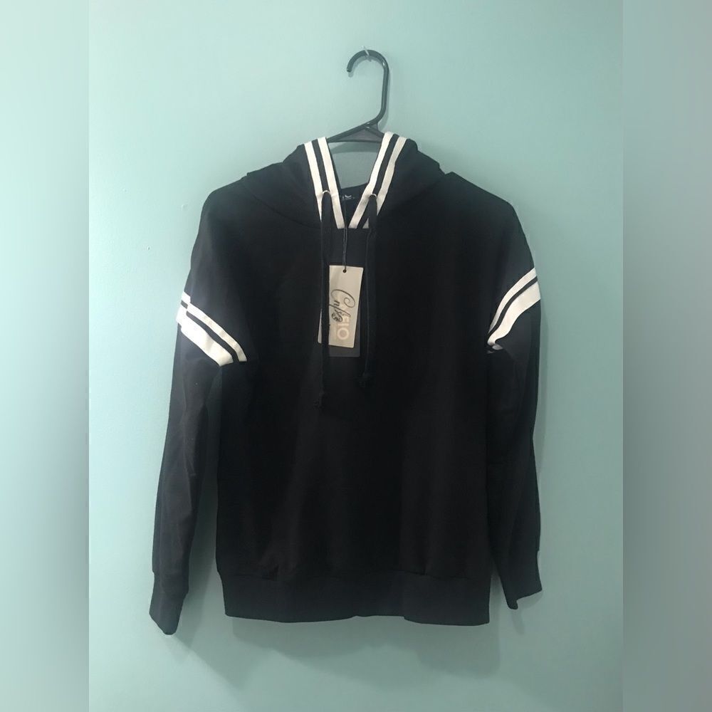 NWT … CNFIO “Size: S” Pullover / Hoodie
